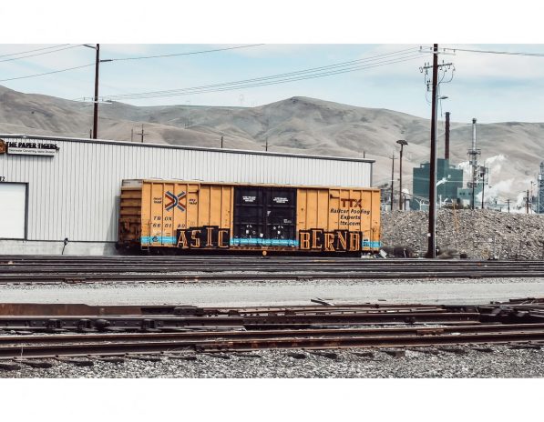 a train car that says Asic Bernd on it